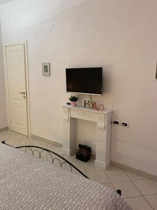 At Home 128 : Little Garden In The City Turin Exterior photo